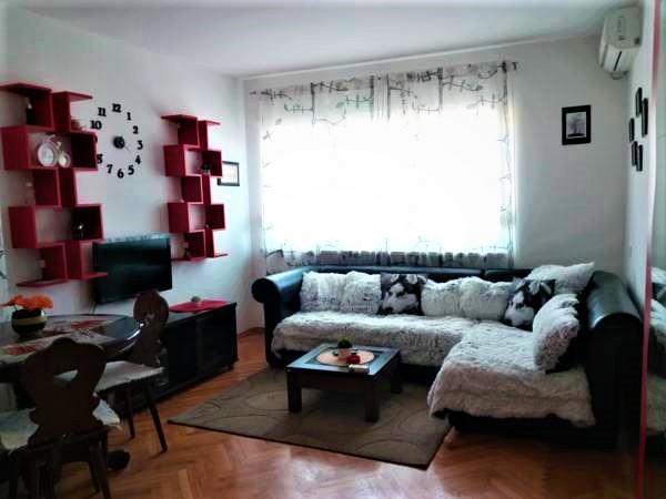 Apartment Tea Cetinje Bagian luar foto